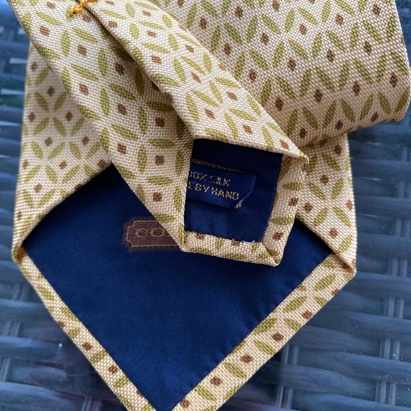 Coach Men’s Silk Necktie Yellow Baroque Handmade - Picture 3 of 3